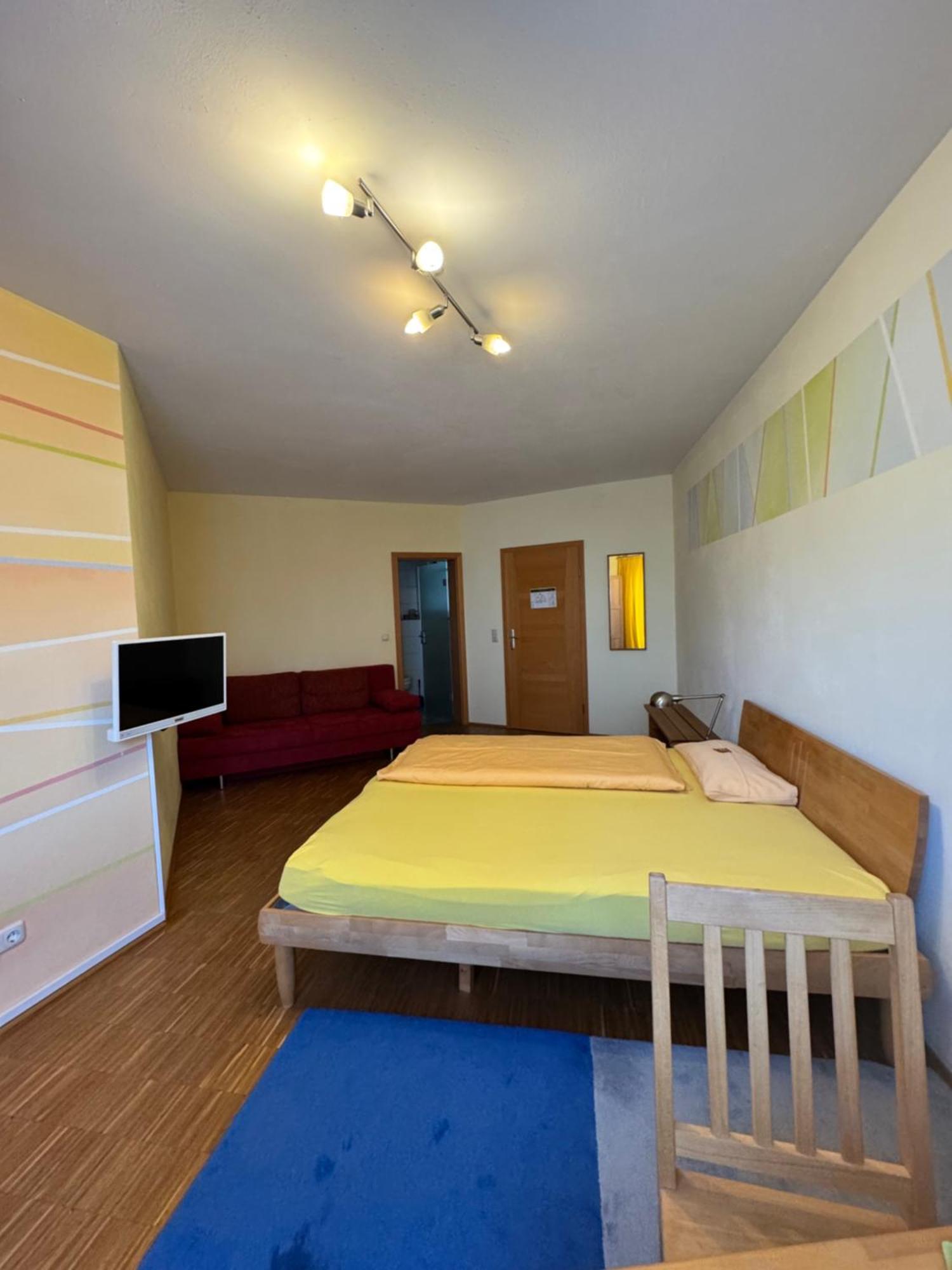 Hotel Gruenwald Ansbach Esterno foto