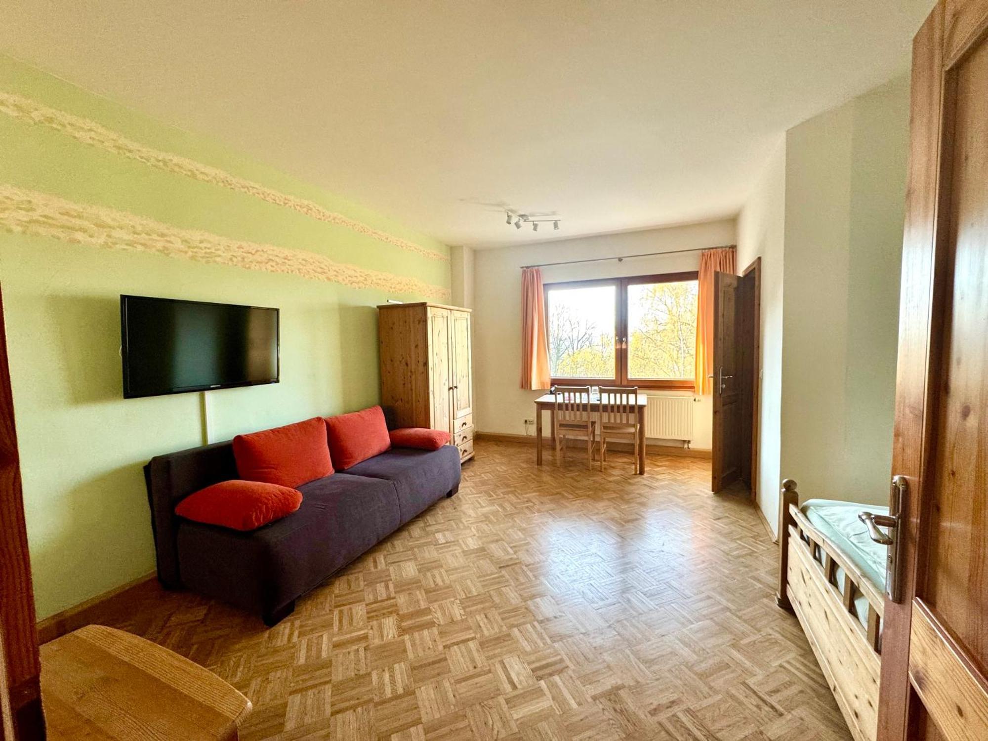 Hotel Gruenwald Ansbach Esterno foto