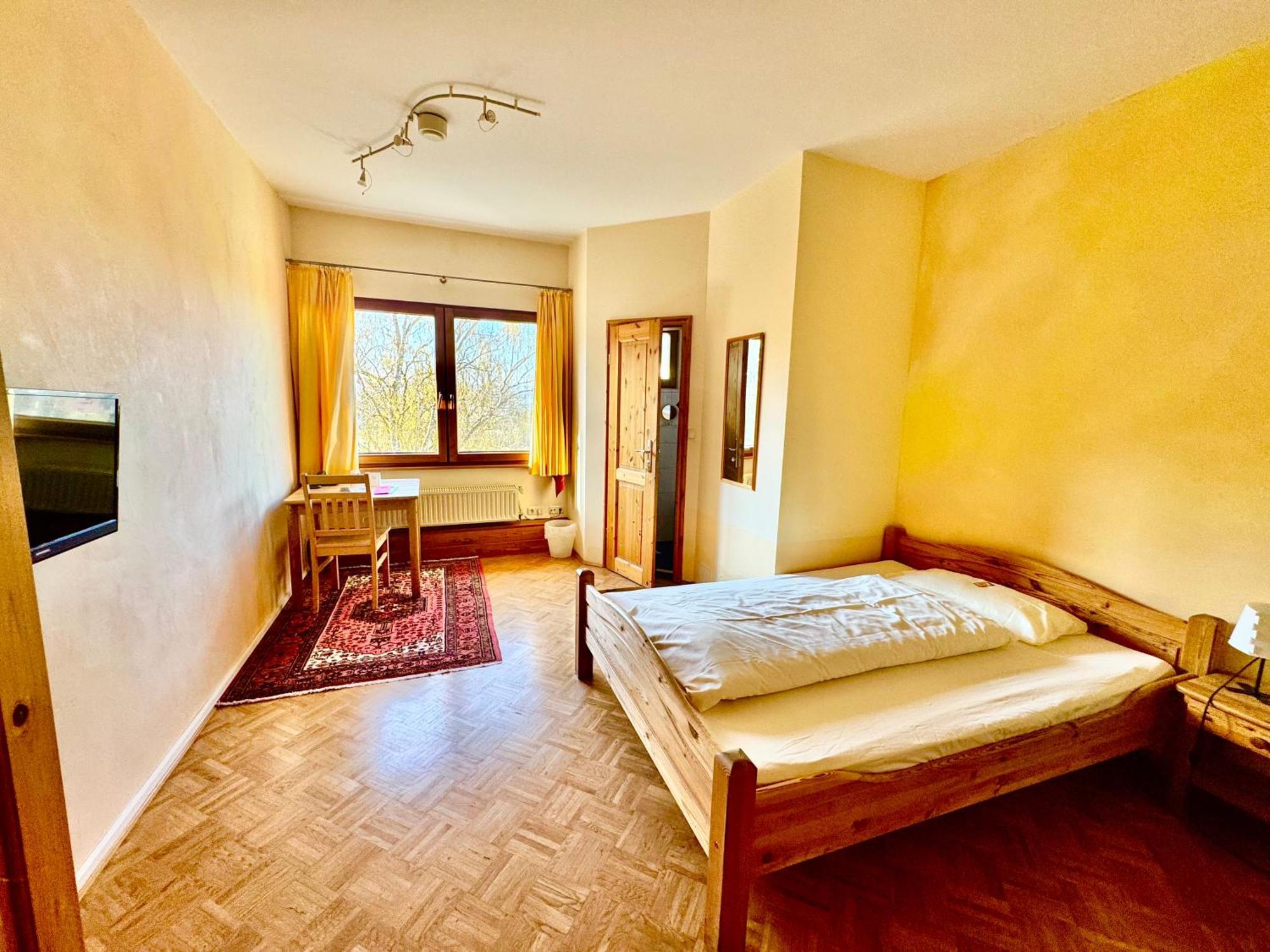 Hotel Gruenwald Ansbach Esterno foto